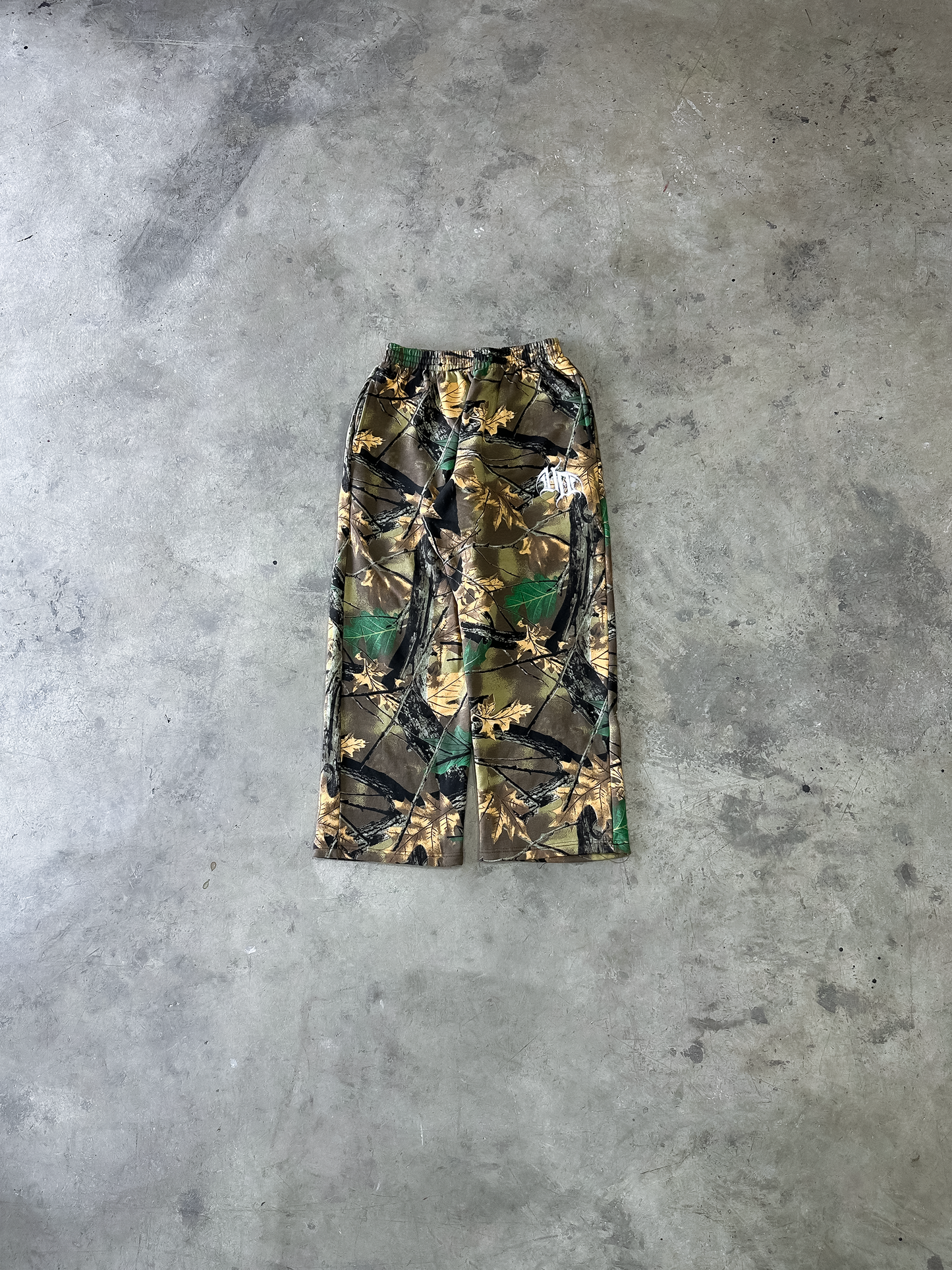 REAL TREE "BAGGY SWEATPANTS" TERRA