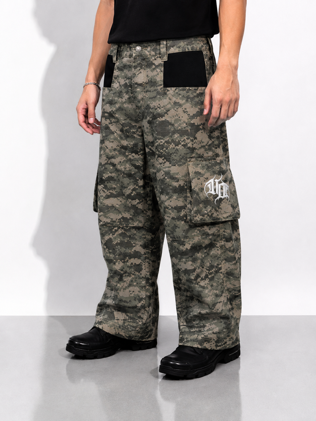 "Moss" Wide Leg Cargo Pants