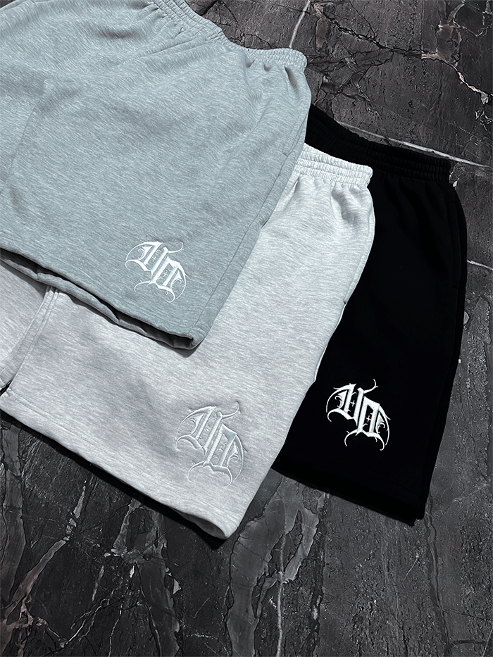 SIGNATURE PLAIN "BAGGY SWEATSHORTS"