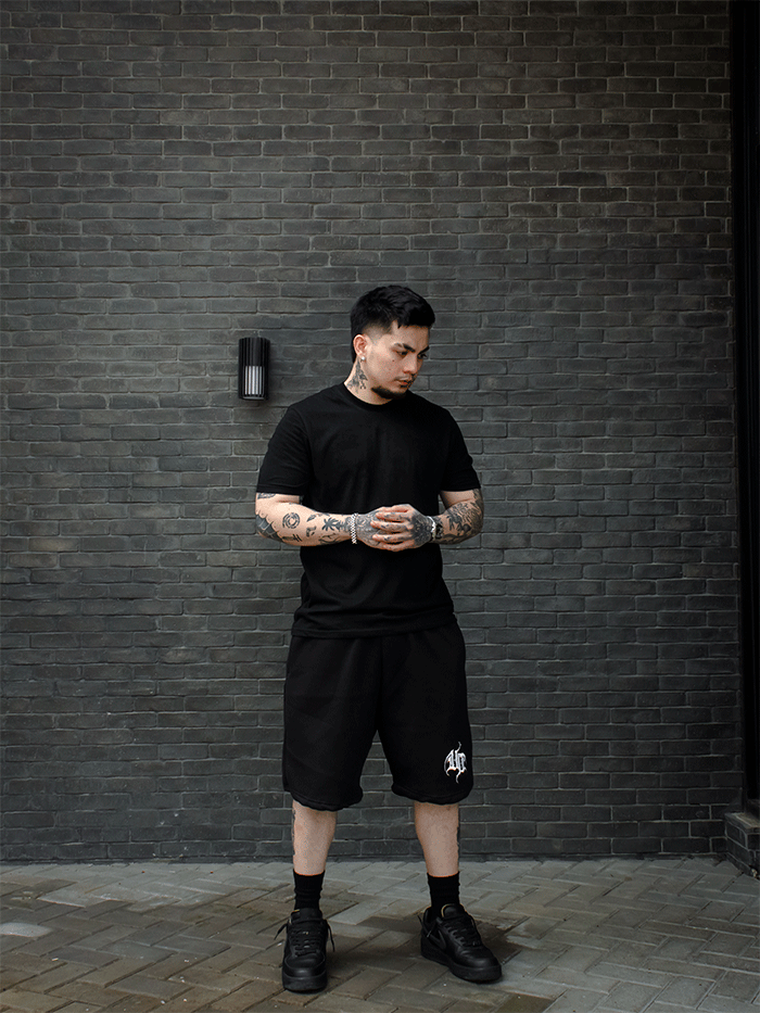 SIGNATURE PLAIN "BAGGY SWEATSHORTS"