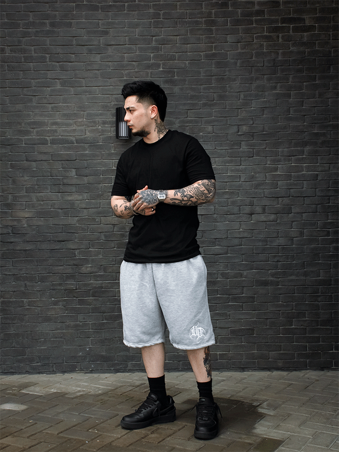 SIGNATURE PLAIN "BAGGY SWEATSHORTS"