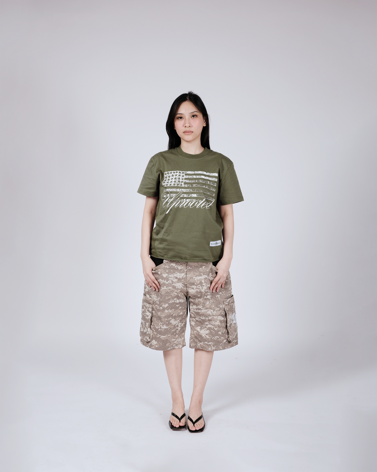 Uprooted "Lost Empire" Regular Fit Raw Hem Shirt Army
